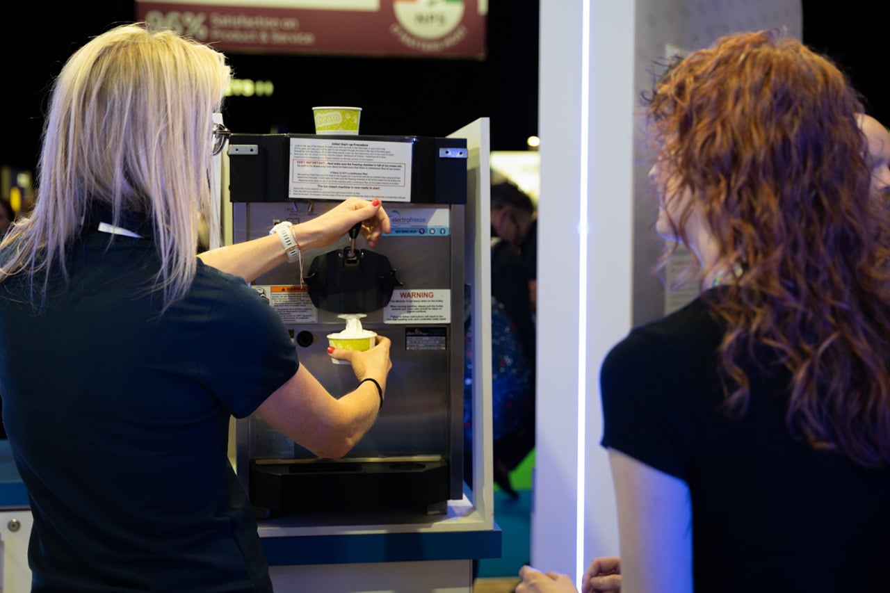 The popular ice cream machine at Contour's stand at DiMH26